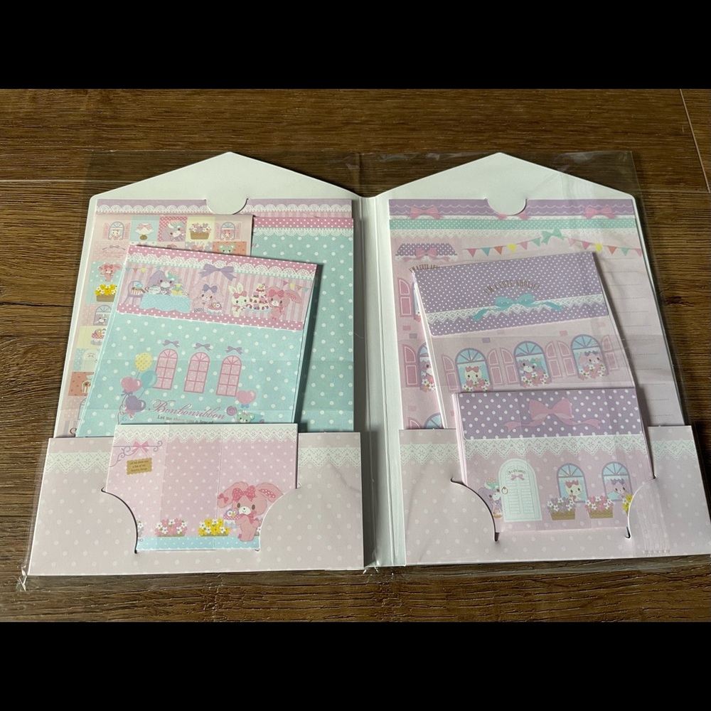 Bonbonribbon-NWT Letter Set - Picture 1 of 9